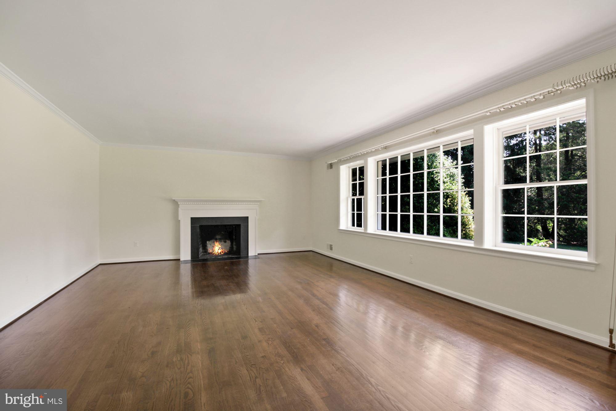 11009 Cripplegate Road Potomac, MD 20854 - Photo 4 of 31