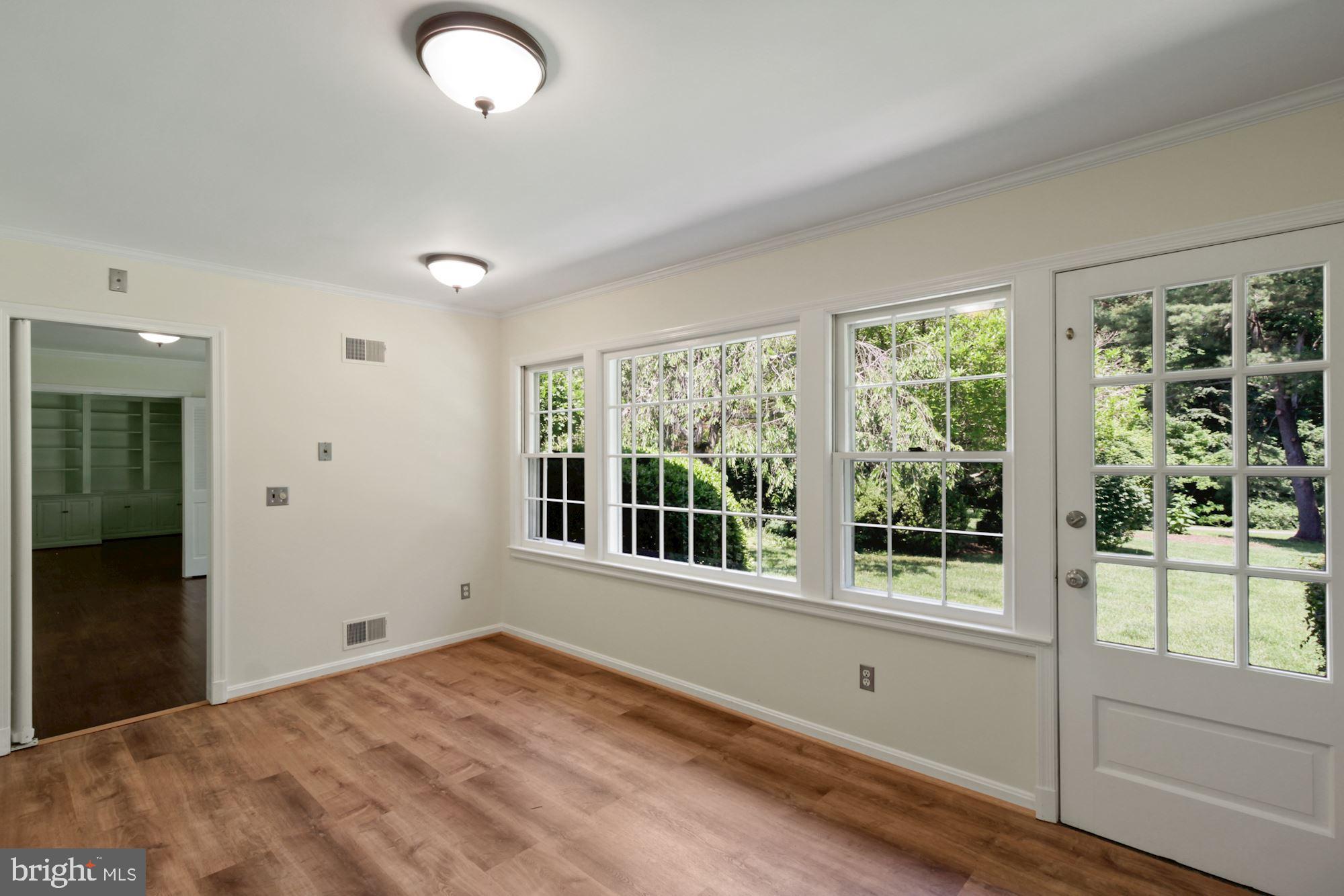 11009 Cripplegate Road Potomac, MD 20854 - Photo 9 of 31