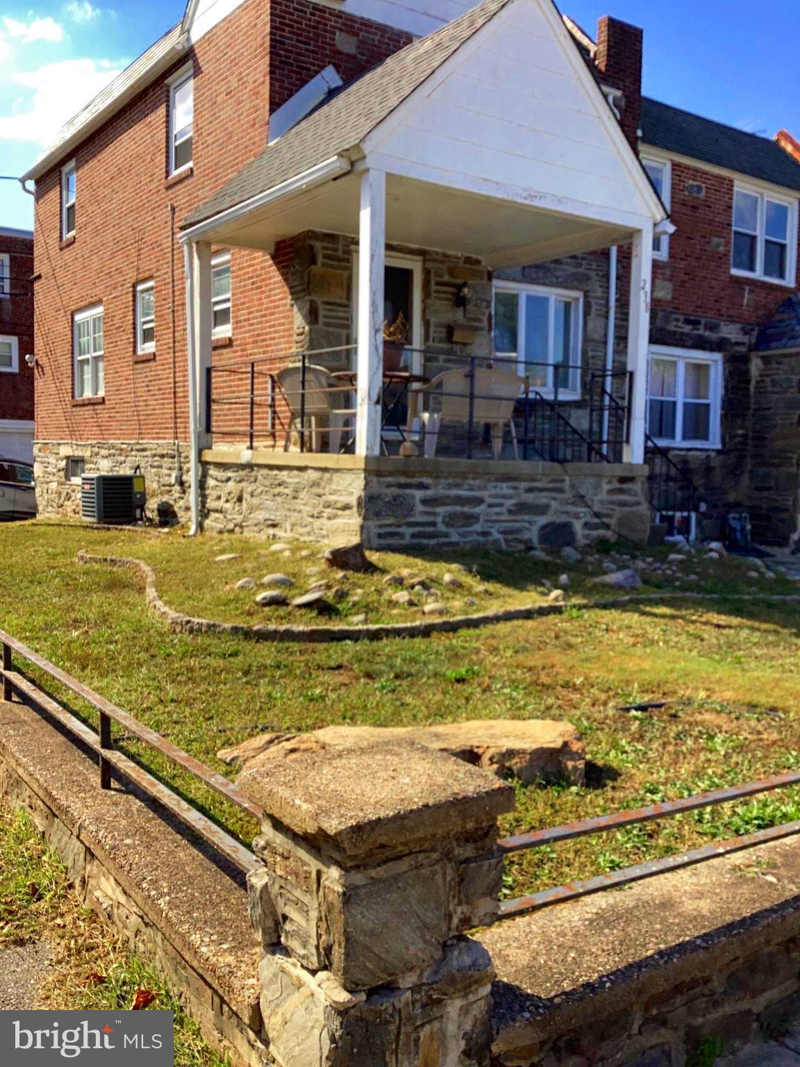 238 Barclay Road Upper Darby, PA 19082 - Photo 1 of 14 End row Townhouse