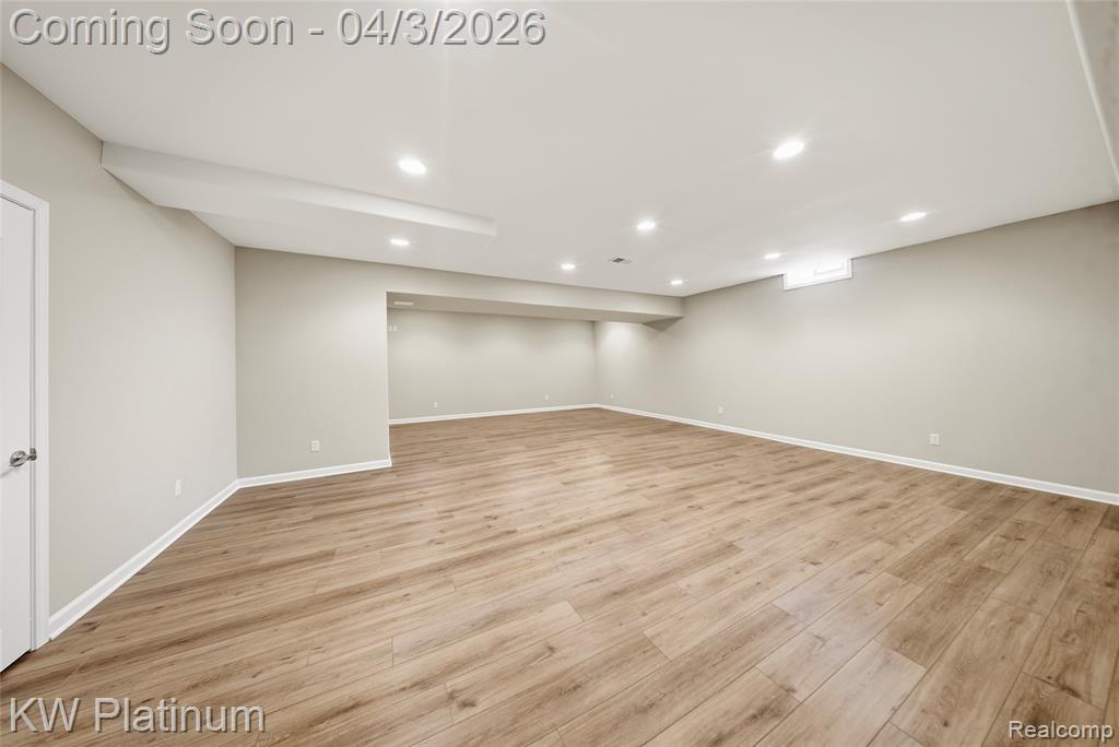 48877 Point Lakeview Street Chesterfield, MI 48047 - Photo 59 of 73