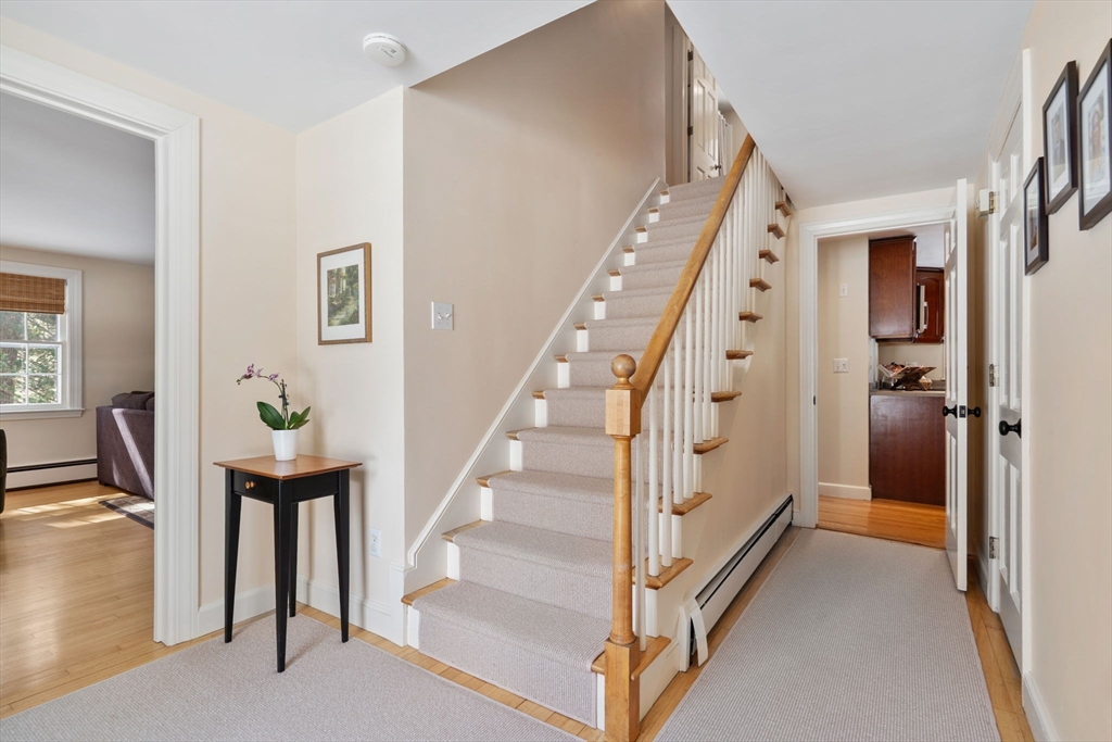 20 Joseph Reed Lane Acton, MA 01720 - Photo 5 of 38