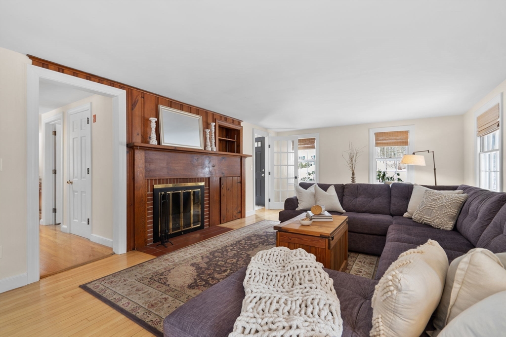 20 Joseph Reed Lane Acton, MA 01720 - Photo 8 of 38