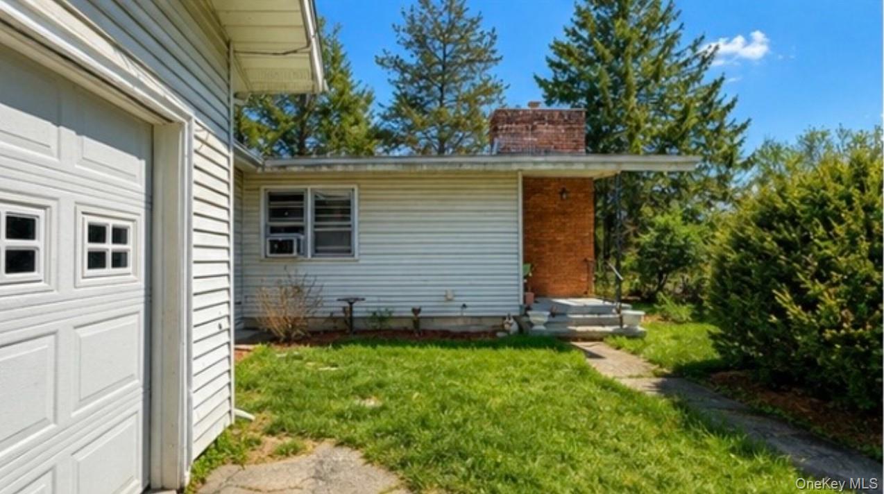 63 Wheaton Avenue Fishkill, NY 12524 - Photo 15 of 16