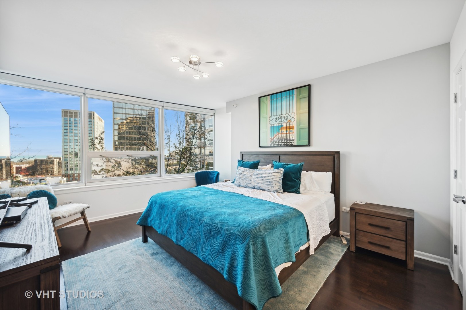 807 Davis Street, Unit 911 Evanston, IL 60201 - Photo 11 of 24