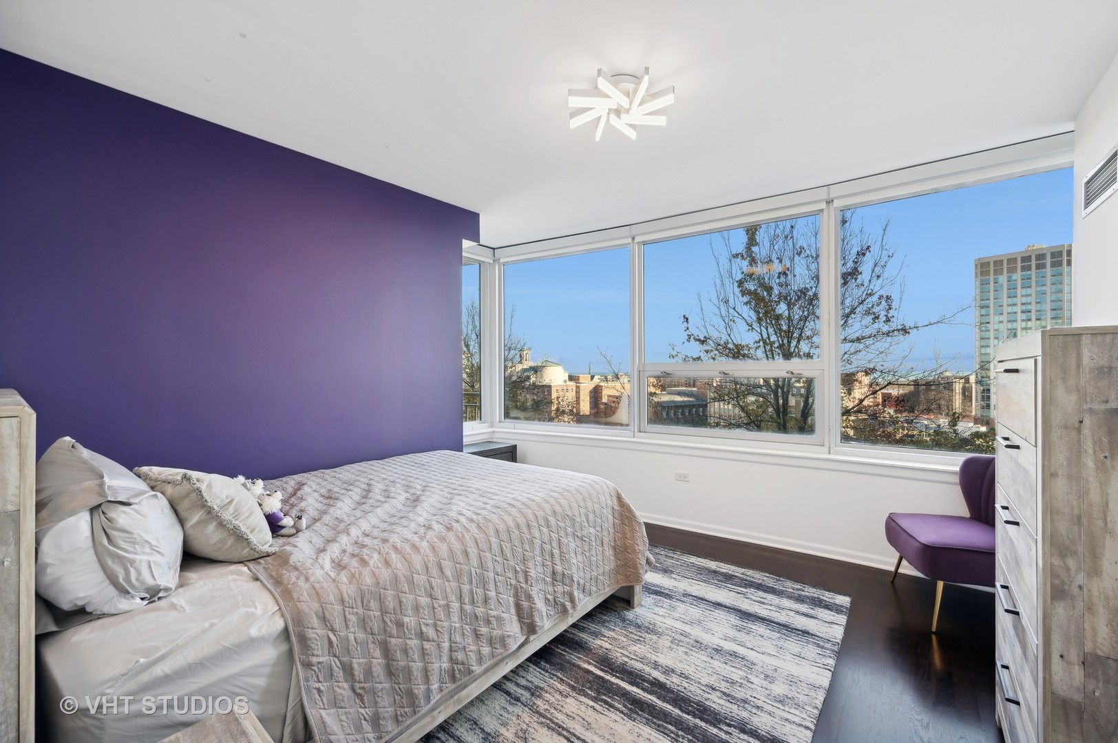 807 Davis Street, Unit 911 Evanston, IL 60201 - Photo 15 of 24