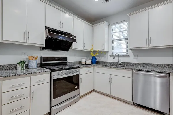 $1,998,000 | 3702 Pyramid Way, Mountain View, CA 94043