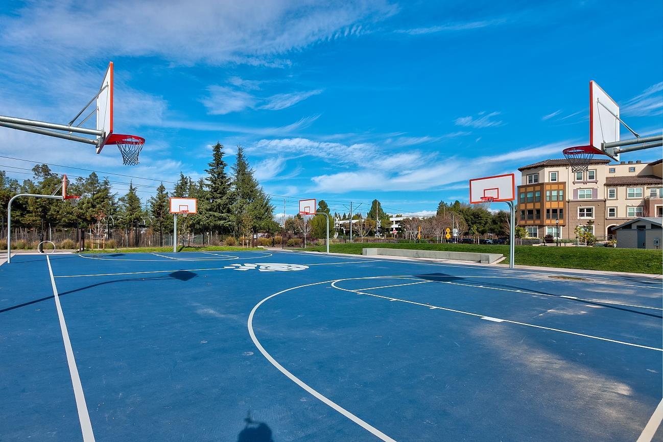 3702 Pyramid Way Mountain View, CA 94043 - Photo 28 of 34