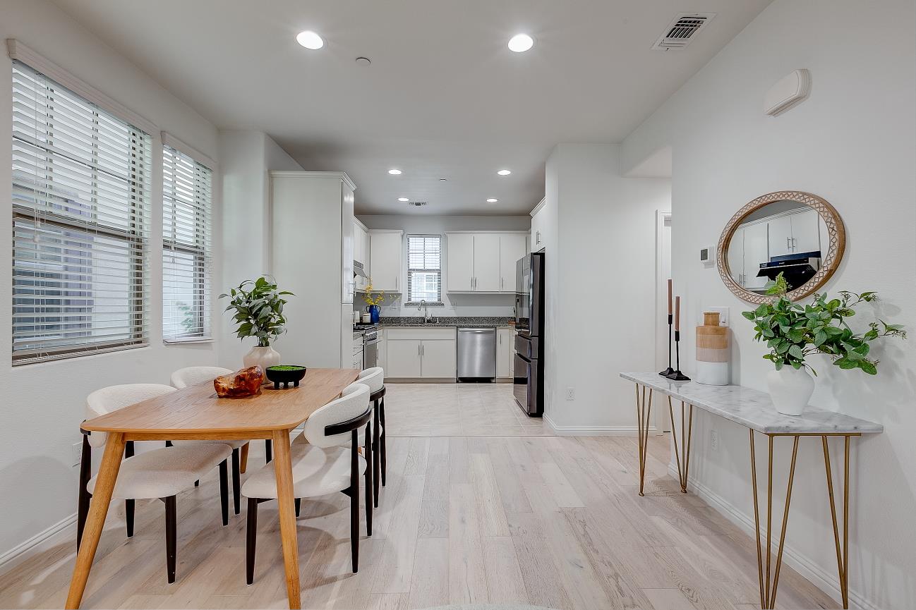 3702 Pyramid Way Mountain View, CA 94043 - Photo 9 of 34