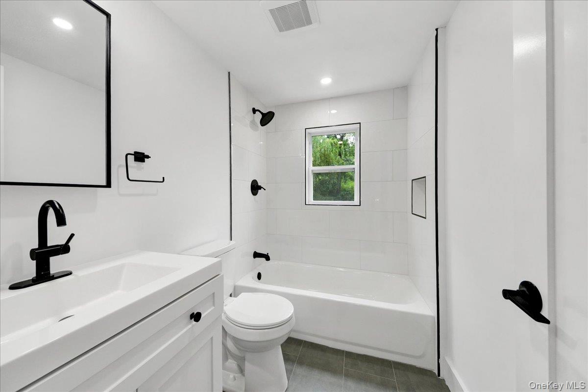 16 Tiger Road Hopewell Junction, NY 12533 - Photo 11 of 22