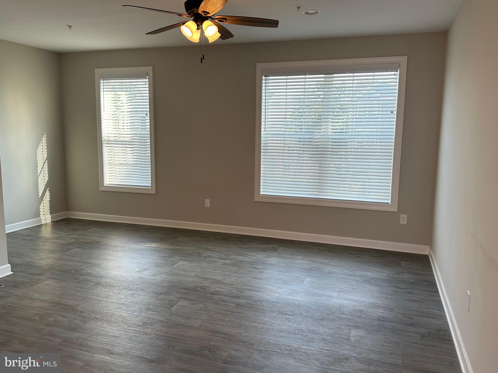 34 Overlook Dr. Hanover, PA 17331 - Photo 9 of 26 Living room