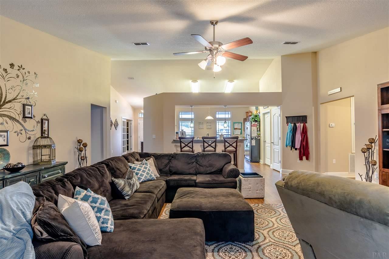 3907 Elevator Court Pace, FL 32571 - Photo 10 of 26