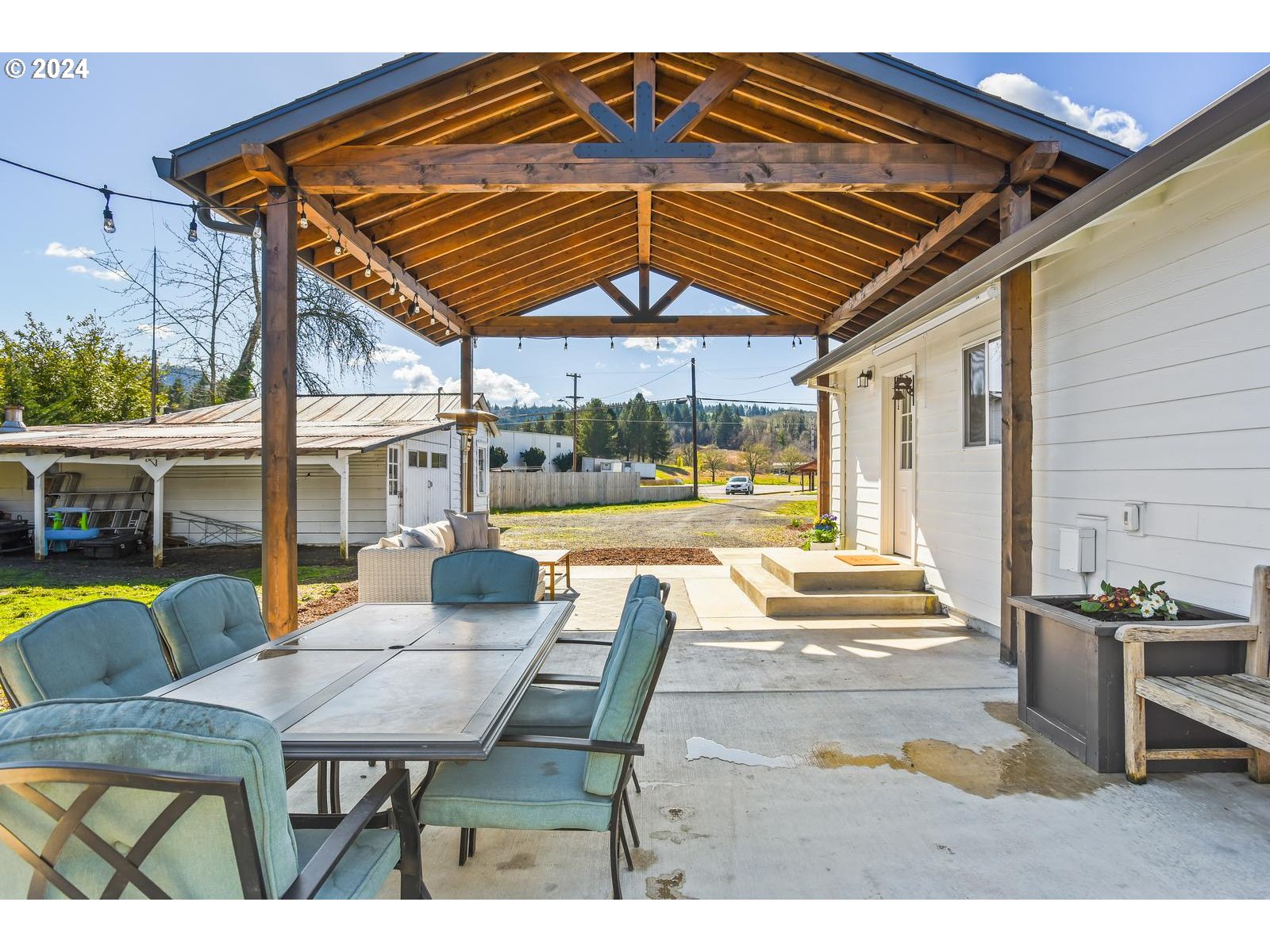 39195 Southwest Laurelwood Road Gaston, OR 97119 - Photo 34 of 41 Gallery Image 34