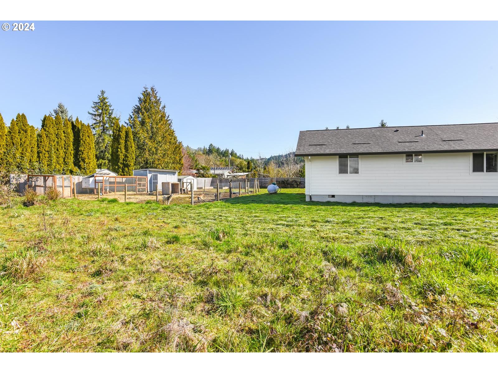 39195 Southwest Laurelwood Road Gaston, OR 97119 - Photo 38 of 41 Gallery Image 38