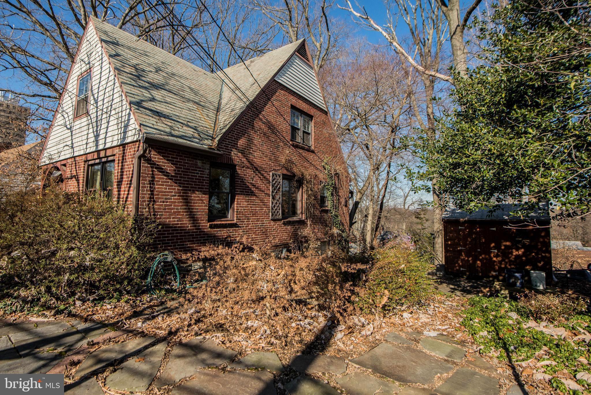 410 East Joppa Road Towson, MD 21286 - Photo 23 of 24 Side Yard with Included Storage Shed