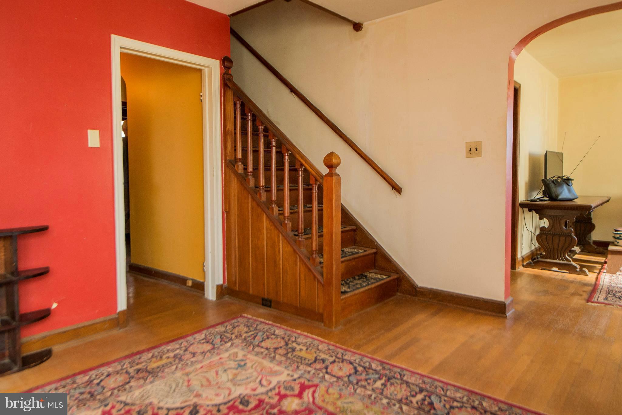 410 East Joppa Road Towson, MD 21286 - Photo 5 of 24 Beautiful & Original Hardwood Flooring & Banister