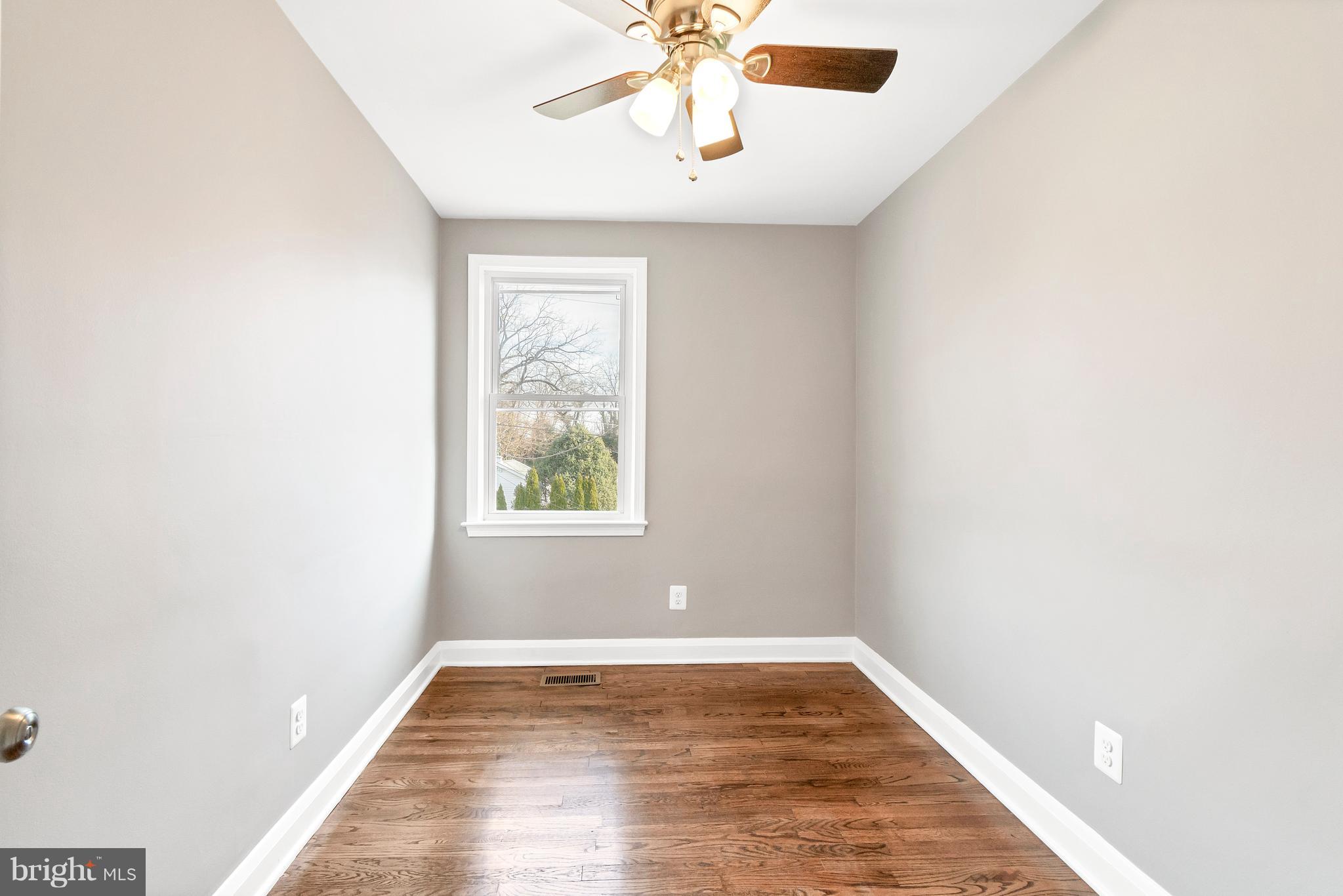 327 Leeanne Road Baltimore, MD 21221 - Photo 25 of 34 Third Bedroom