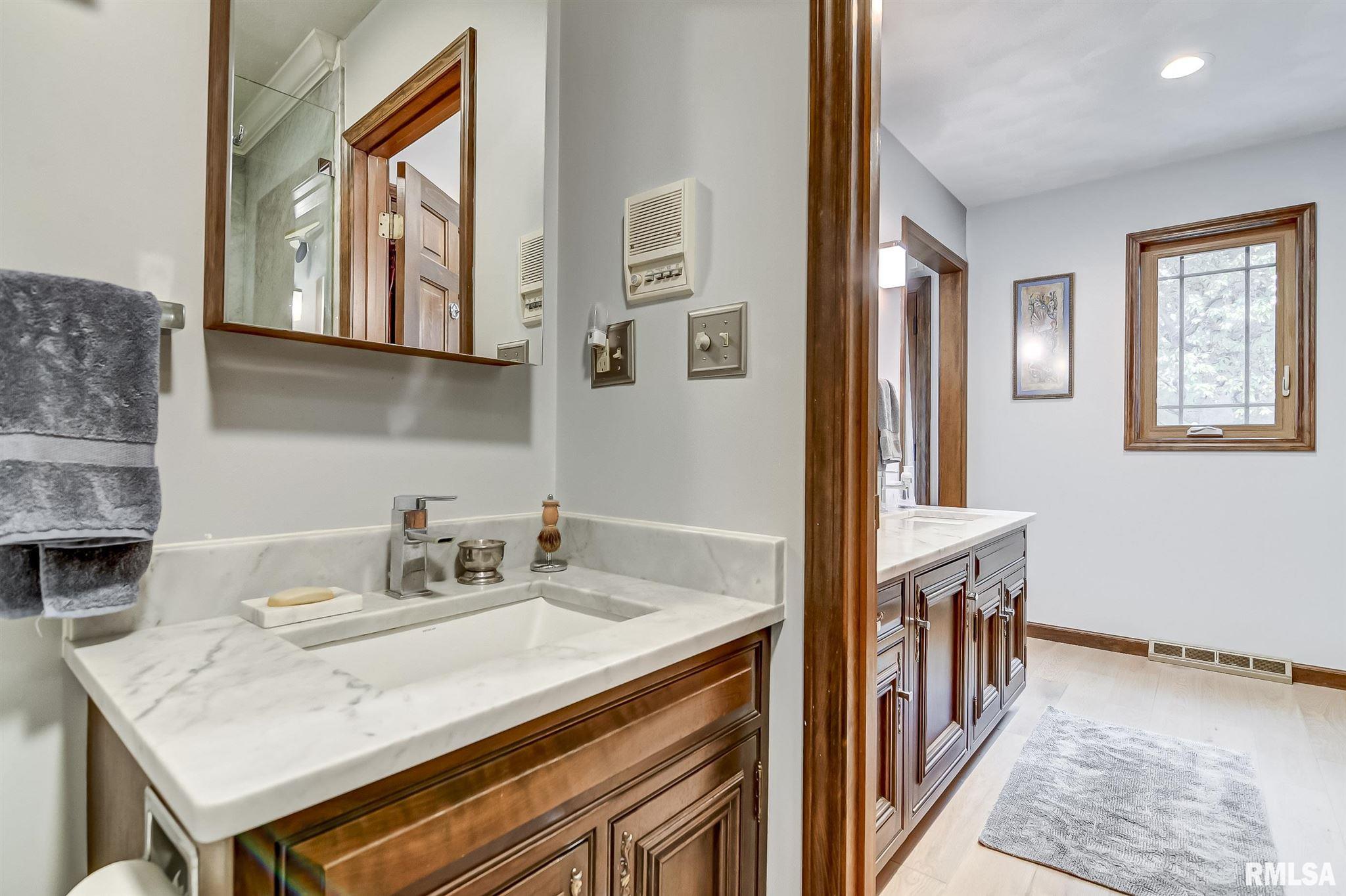 5718 Barlow Road Sherman, IL 62684 - Photo 19 of 47 Gallery Image 19