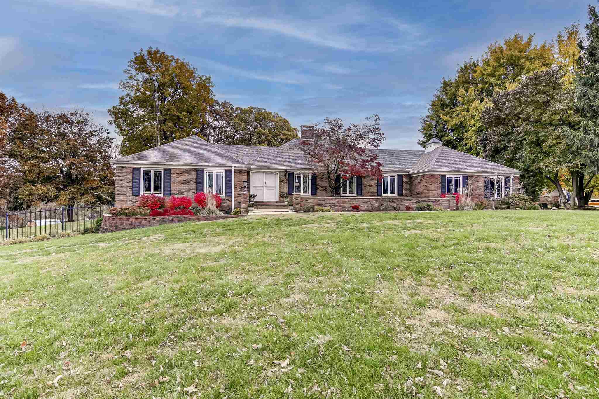 5718 Barlow Road Sherman, IL 62684 - Photo 3 of 47 Gallery Image 3