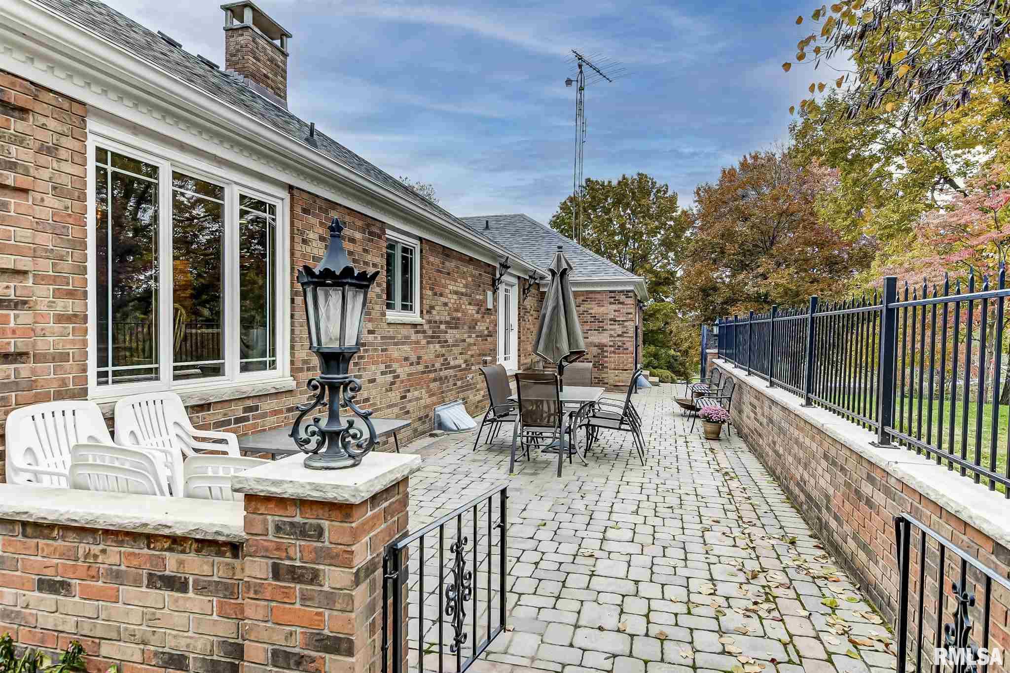 5718 Barlow Road Sherman, IL 62684 - Photo 38 of 47 Gallery Image 38