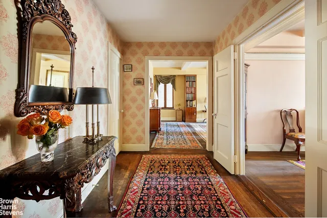 $1,775,000 | 350 East 57th Street, Unit 7B | Sutton Place