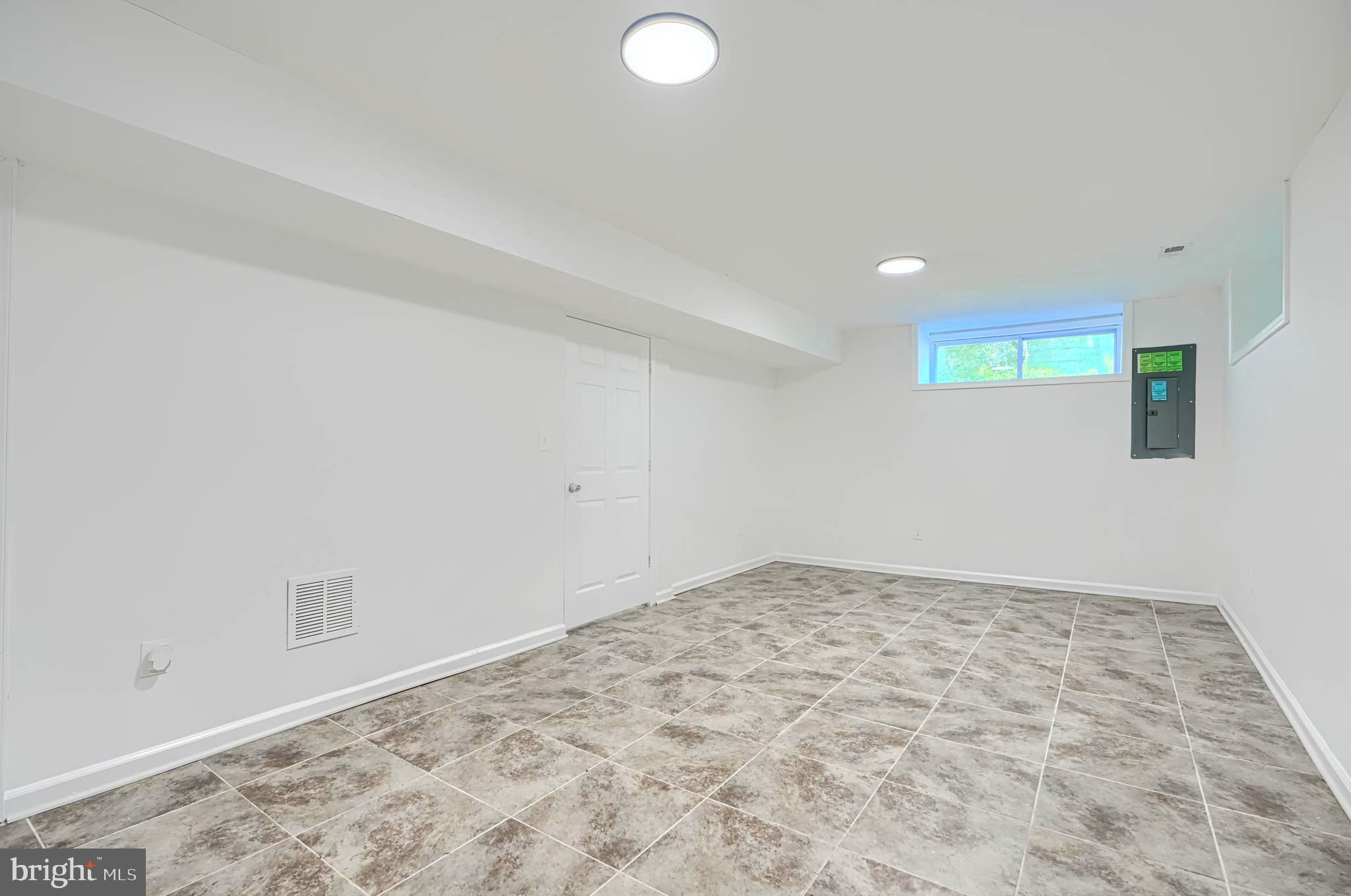 1953 Chelsea Road Baltimore, MD 21216 - Photo 39 of 50 Gallery Image 39