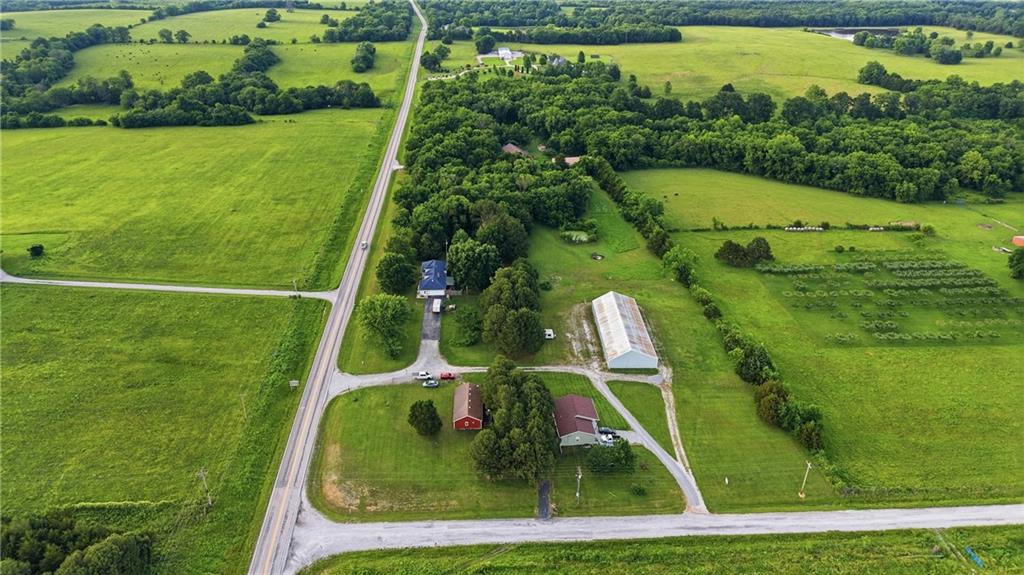 703 Northeast 102P Road Clinton, MO 64735 - Photo 34 of 53