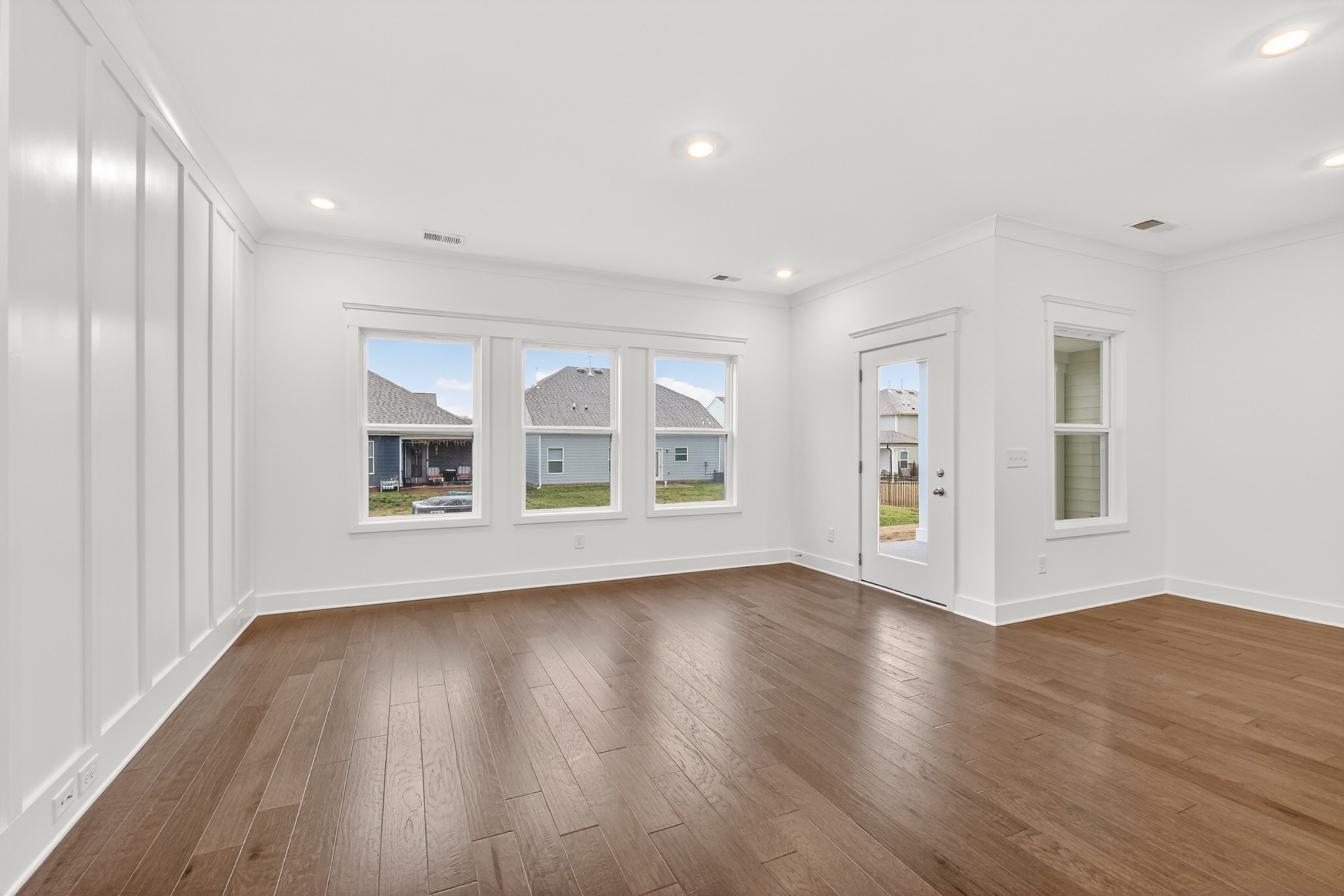 433 Charlie Place White House, TN 37188 - Photo 21 of 30 a view of livingroom with hardwood floor and window