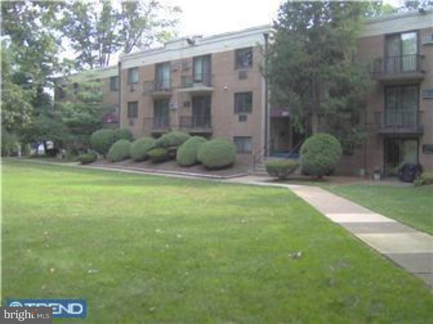 1575 West Street Road, Unit 827 Warminster, PA 18974 - Photo 1 of 19 Gallery Image 1