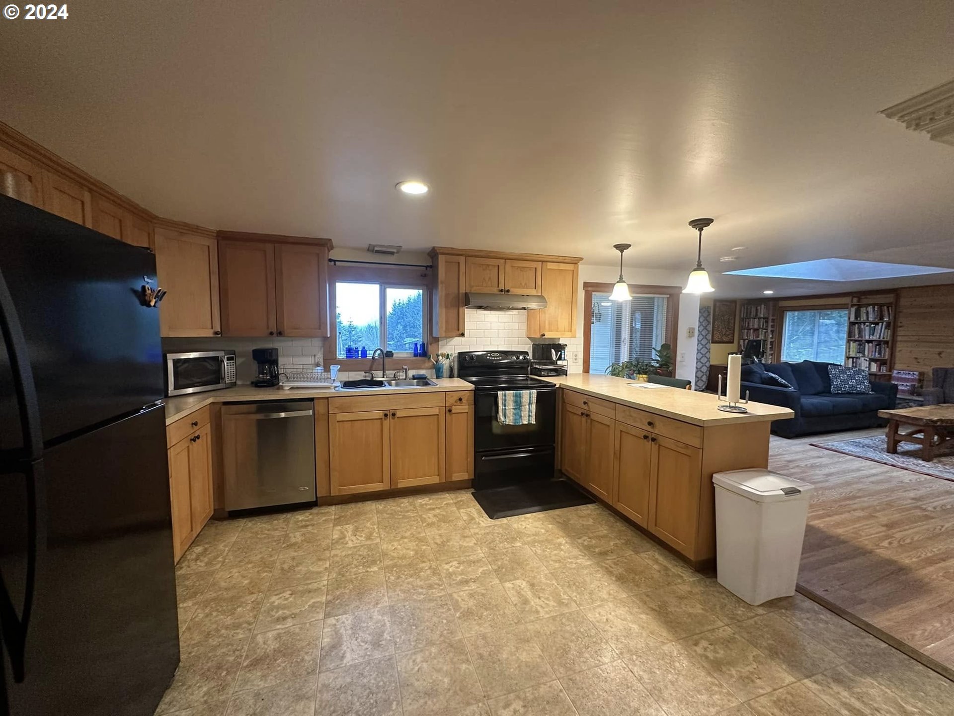 4755 Riverside Drive South Salem, OR 97306 - Photo 16 of 37 Gallery Image 16