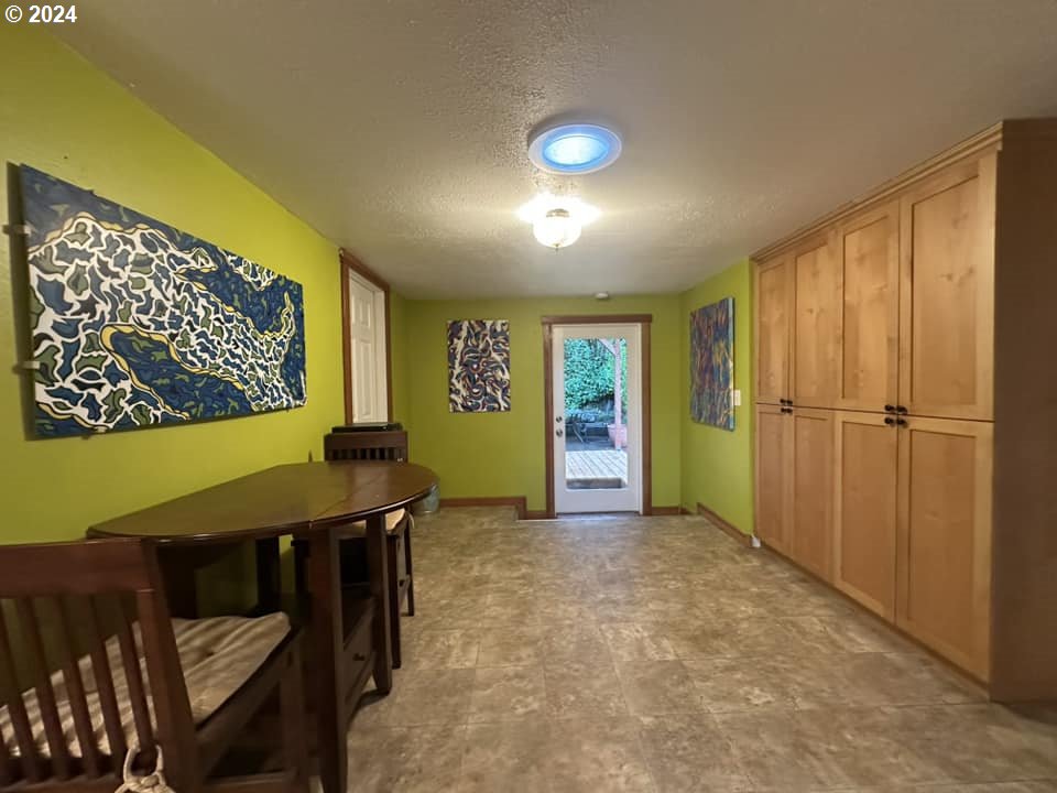 4755 Riverside Drive South Salem, OR 97306 - Photo 26 of 37 Gallery Image 26