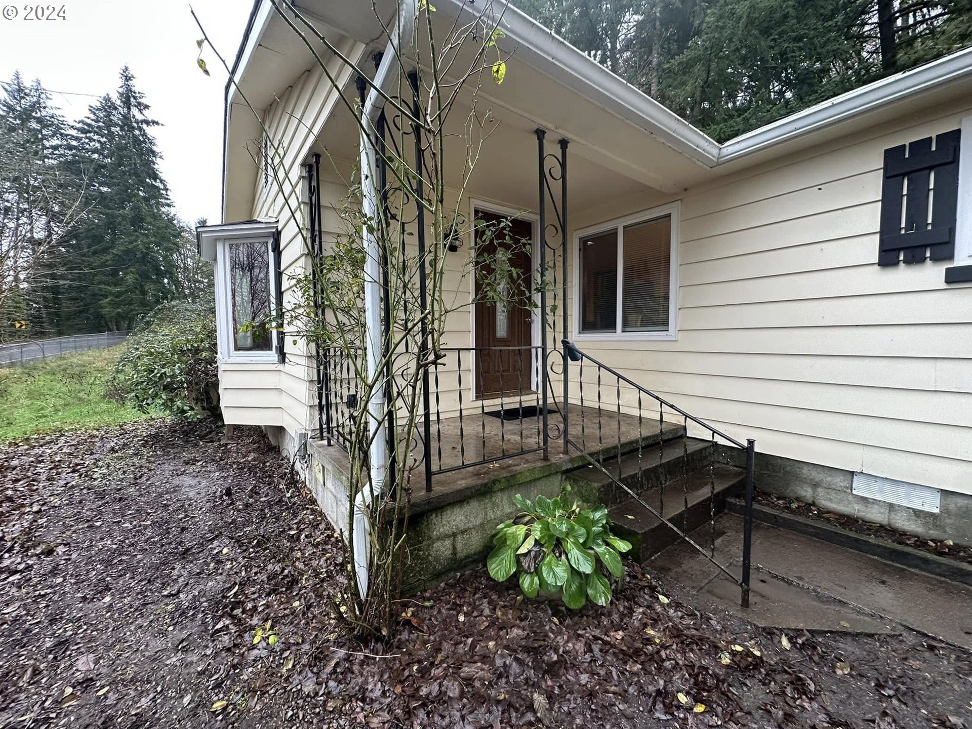 4755 Riverside Drive South Salem, OR 97306 - Photo 3 of 37 Gallery Image 3