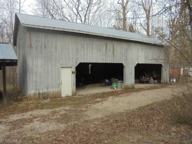 7108 Company Mill Road Climax, NC 27233 - Photo 6 of 29 Gallery Image 6