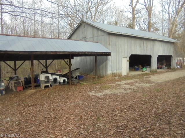 7108 Company Mill Road Climax, NC 27233 - Photo 7 of 29 Gallery Image 7