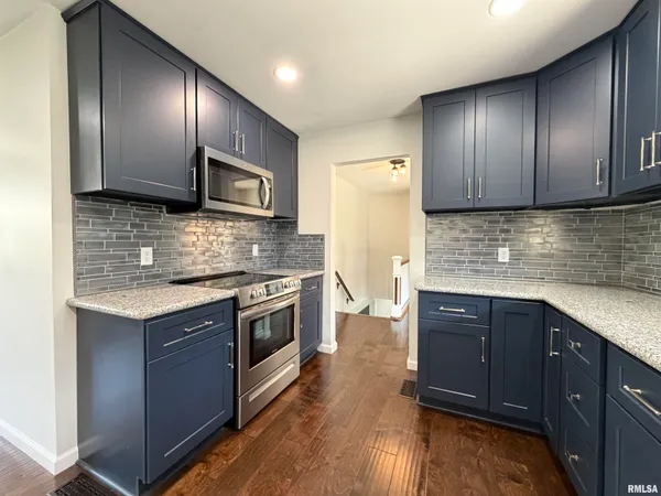 $325,000 | 1890 Sunrise Drive, Galesburg, IL 61401