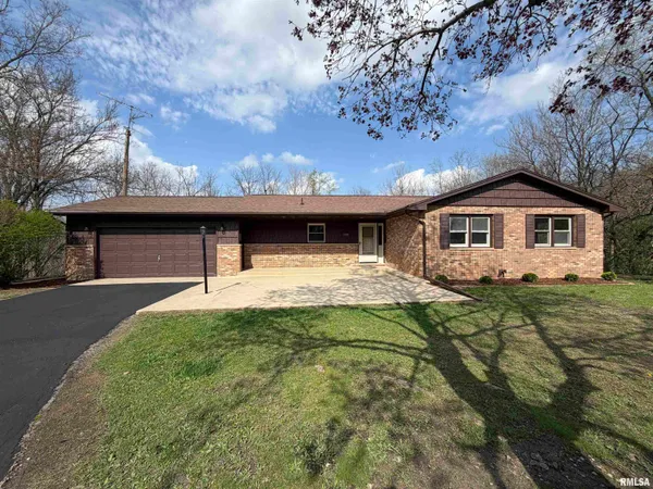 $325,000 | 1890 Sunrise Drive, Galesburg, IL 61401