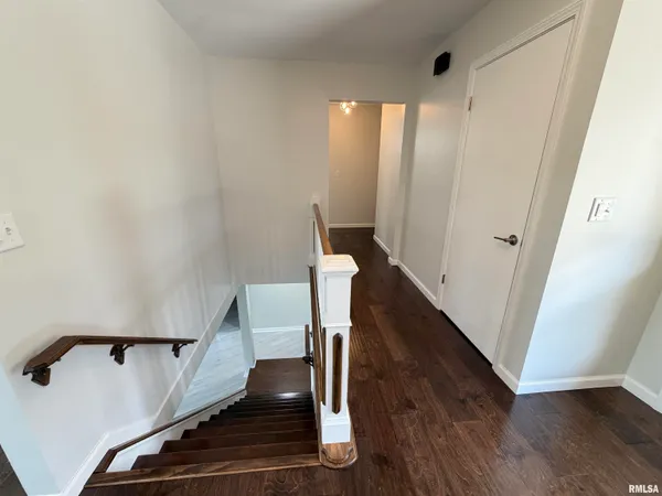 $325,000 | 1890 Sunrise Drive, Galesburg, IL 61401