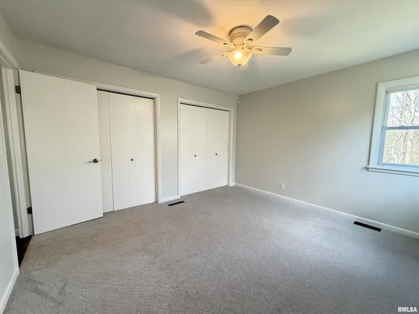 $325,000 | 1890 Sunrise Drive, Galesburg, IL 61401