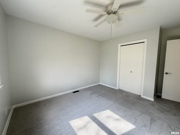 $325,000 | 1890 Sunrise Drive, Galesburg, IL 61401