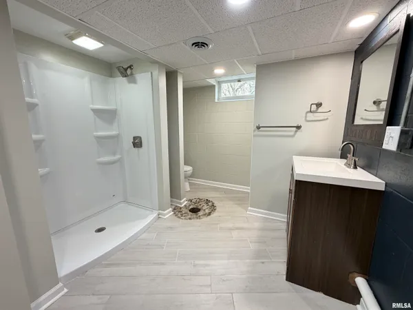 $325,000 | 1890 Sunrise Drive, Galesburg, IL 61401