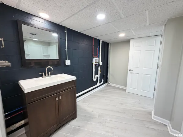 $325,000 | 1890 Sunrise Drive, Galesburg, IL 61401