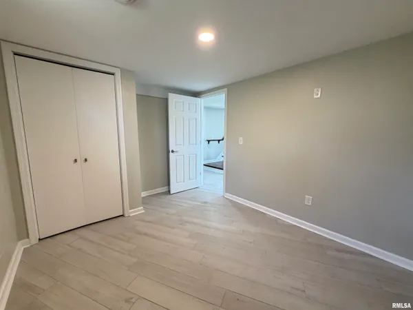 $325,000 | 1890 Sunrise Drive, Galesburg, IL 61401