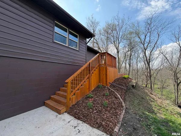 $325,000 | 1890 Sunrise Drive, Galesburg, IL 61401