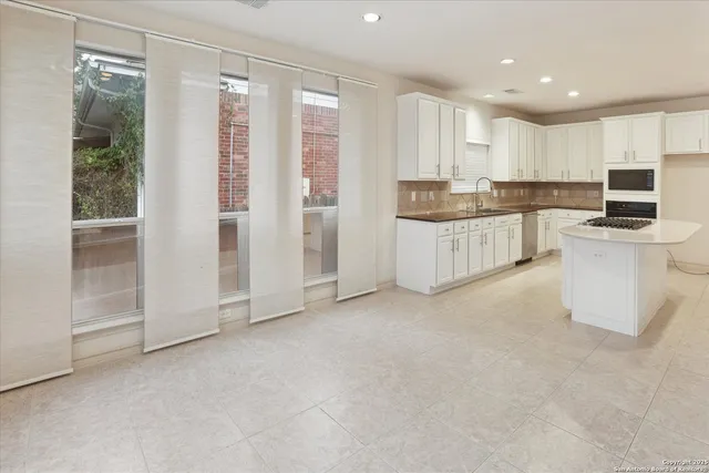 $570,000 | 24207 Bear Mountain, San Antonio, TX 78258