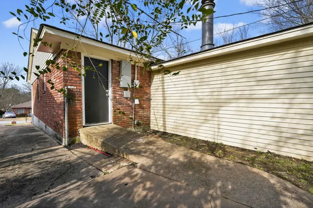 $94,900 | 3522 Mark Twain Street, Memphis, TN 38127