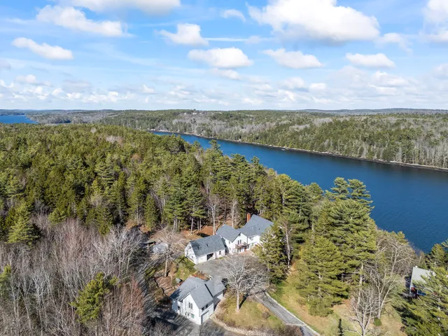 $1,699,000 | 33-30 Taylor Road, Westport Island, ME 04578