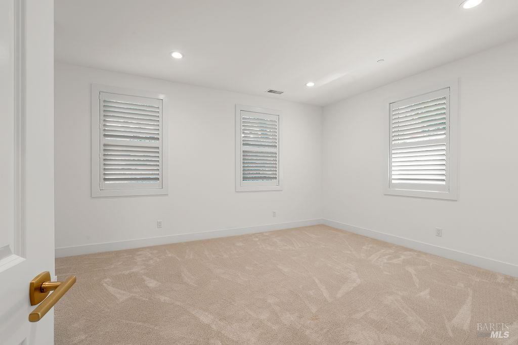 5055 Carriage Lane Santa Rosa, CA 95403 - Photo 25 of 47