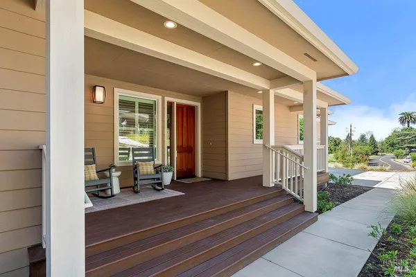 $895,000 | 5055 Carriage Lane, Santa Rosa, CA 95403