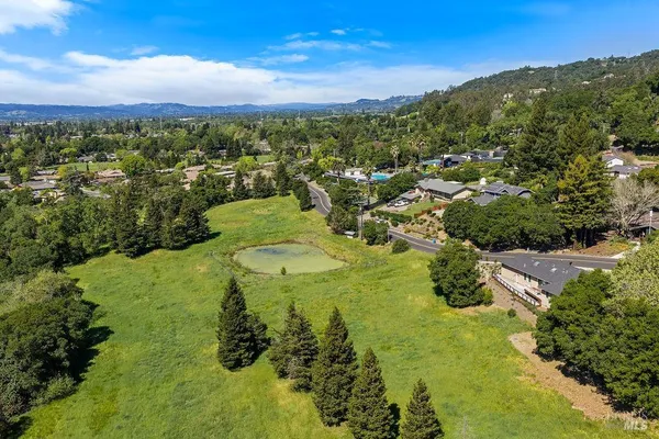 $895,000 | 5055 Carriage Lane, Santa Rosa, CA 95403