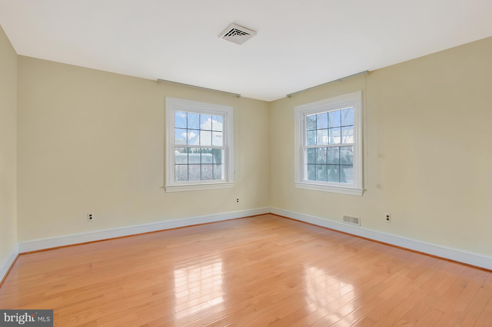 5100 Washington Street Extension Wilmington, DE 19809 - Photo 20 of 29 Second Bedroom
