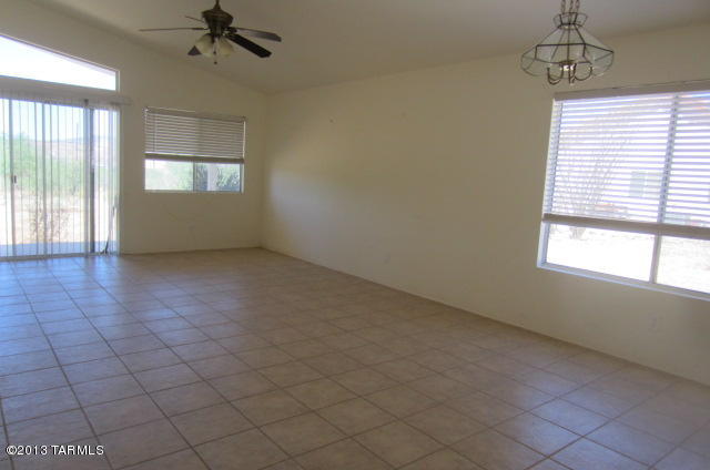 1601 Huron Street Rio Rico, AZ 85648 - Photo 8 of 24